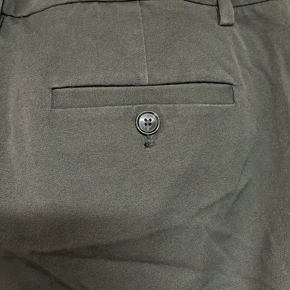 Eddie Bauer size 4 Gray Low-rise Slightly Curvy Fit Super Stretchy Dress Trouser - Picture 8 of 13